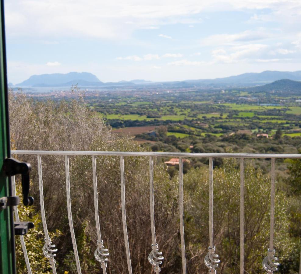 Villa Aurora Olbia Exterior photo